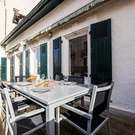 Pop Keyweek 3 Bedrooms With Terrace & Parking Center *