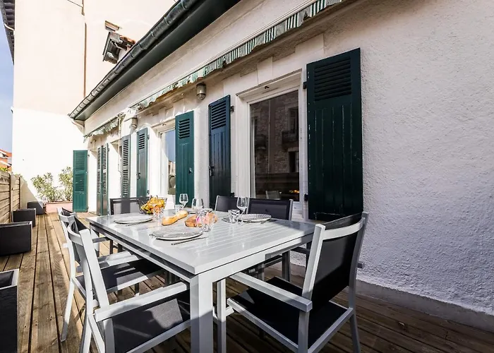 Pop Keyweek 3 Bedrooms With Terrace & Parking Center *