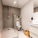 Pop Keyweek 3 Bedrooms With Terrace & Parking Center
