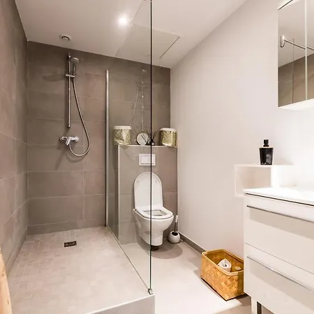 Pop Keyweek 3 Bedrooms With Terrace & Parking Center