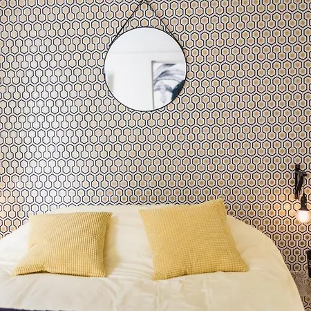Апартаменти Pop Keyweek 3 Bedrooms With Terrace & Parking Center *