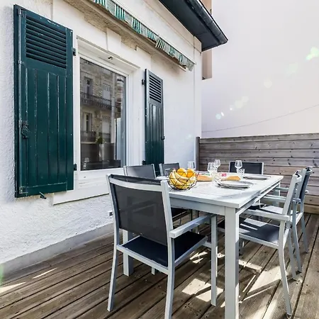 Апартаменти Pop Keyweek 3 Bedrooms With Terrace & Parking Center Біарріц