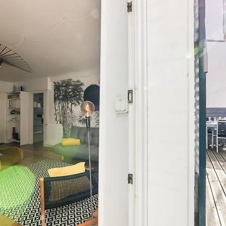 Апартаменти Pop Keyweek 3 Bedrooms With Terrace & Parking Center
