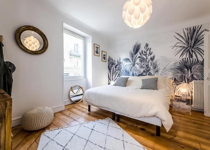 Pop Keyweek 3 Bedrooms With Terrace & Parking Center Apartment